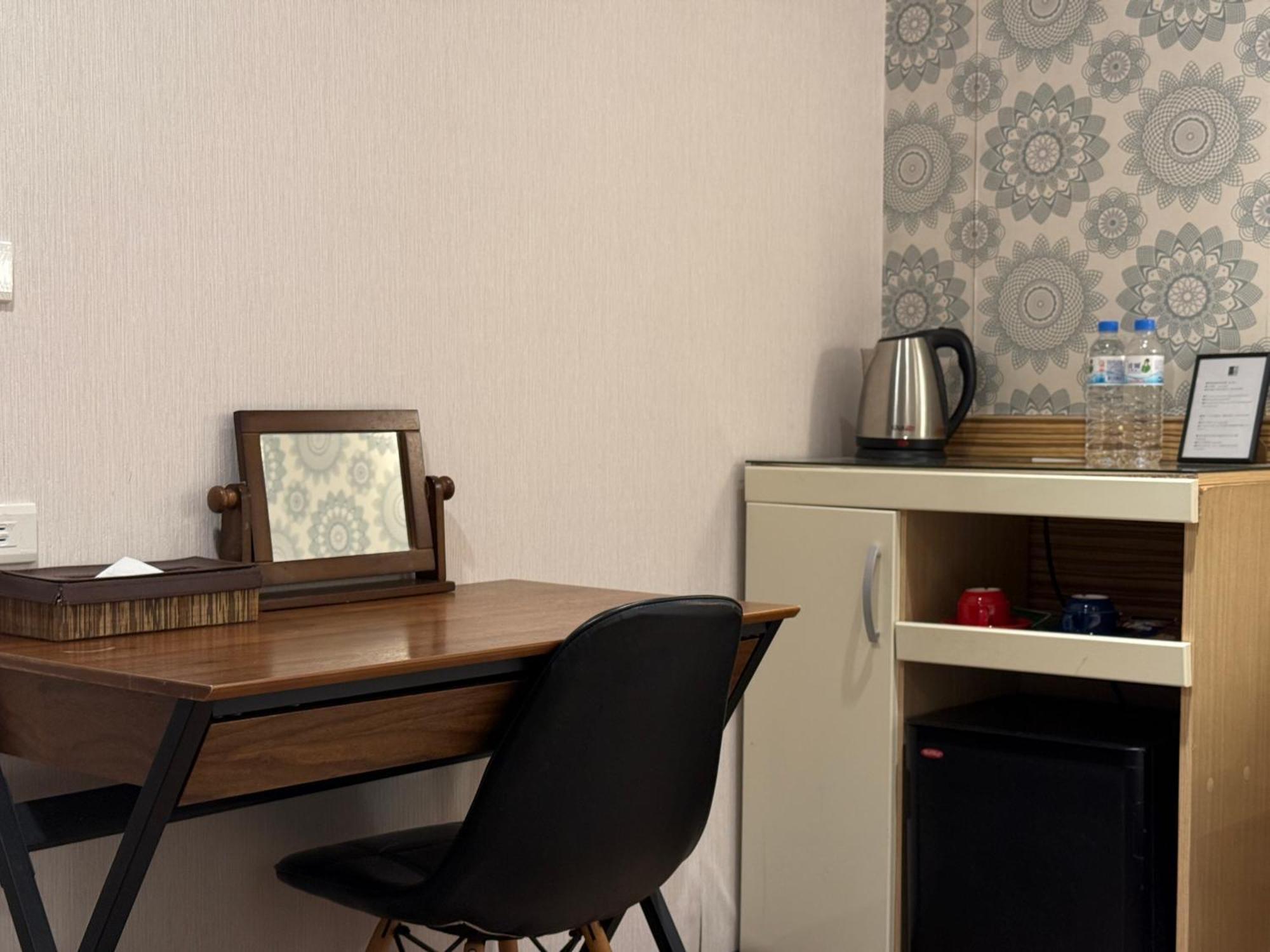 泊居旅店 Oursinn Hotel Taipei Exteriör bild