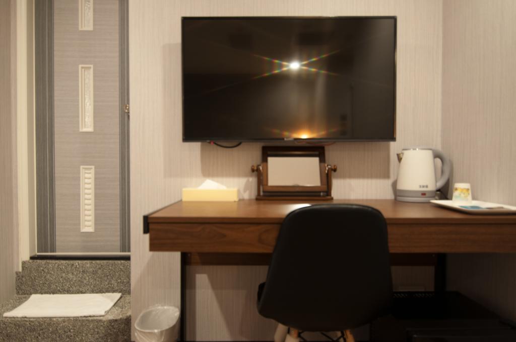 泊居旅店 Oursinn Hotel Taipei Exteriör bild