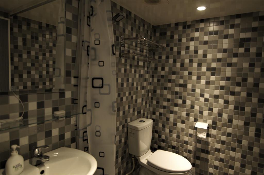 泊居旅店 Oursinn Hotel Taipei Exteriör bild