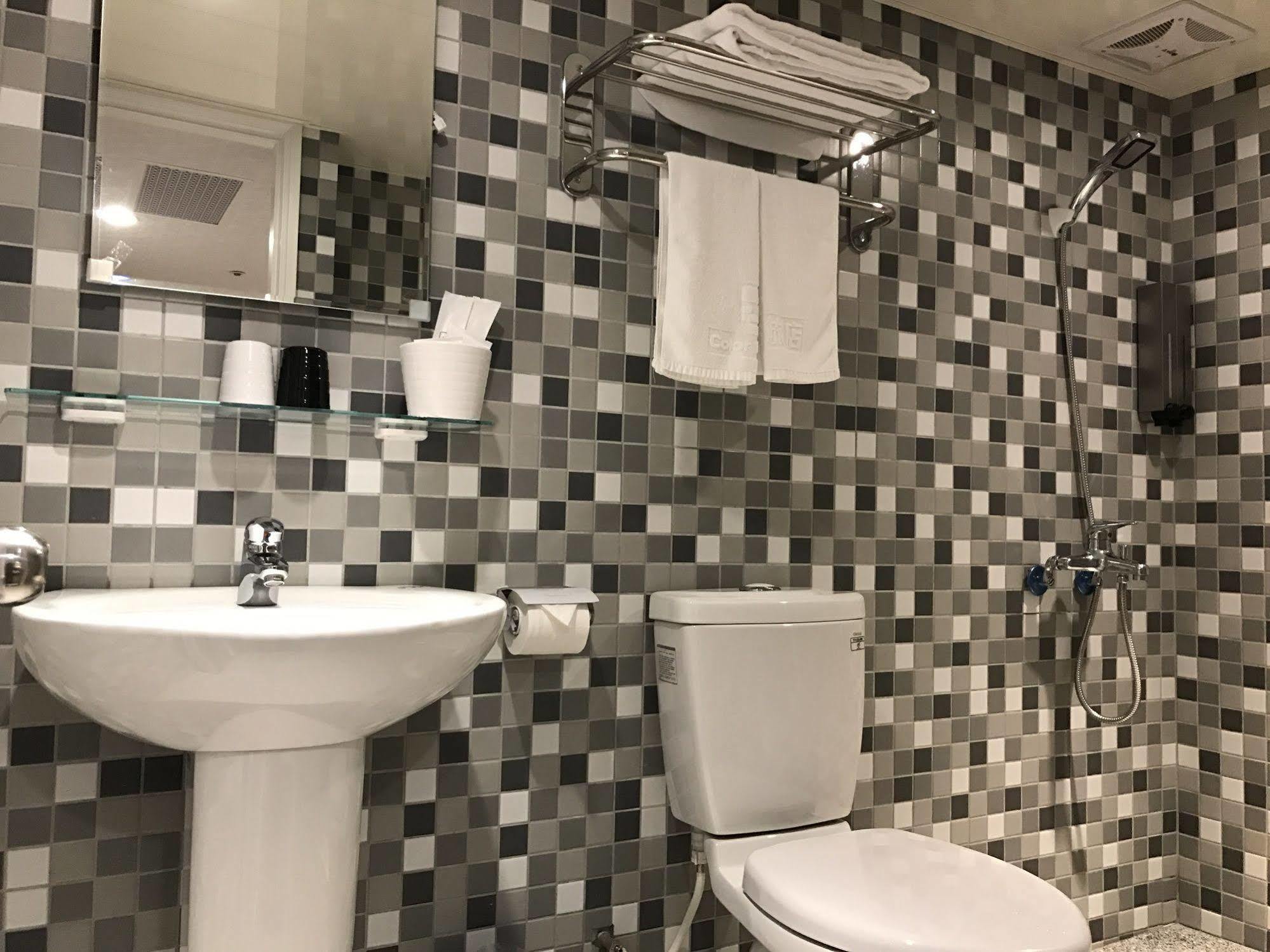 泊居旅店 Oursinn Hotel Taipei Exteriör bild