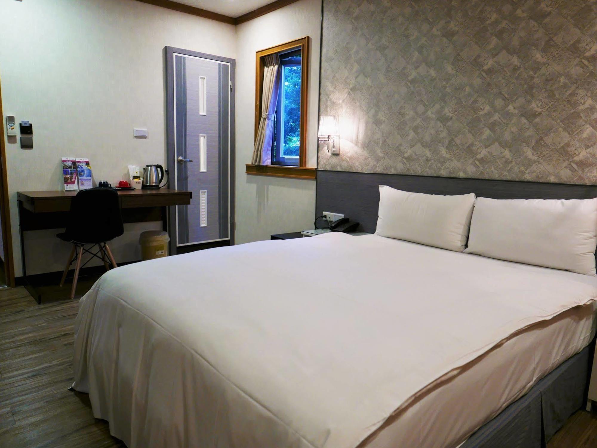 泊居旅店 Oursinn Hotel Taipei Exteriör bild